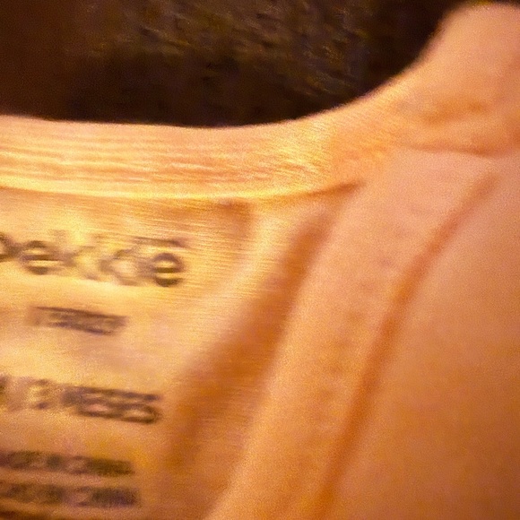 Peach Baby Outfit with Floral Design - Picture 2 of 2